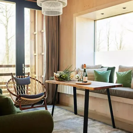 Romantic Woodland Hideaway * Antoing